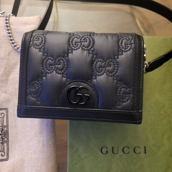 Authentic GG Matellase Mini Messenger Bag - Picture 11 of 13